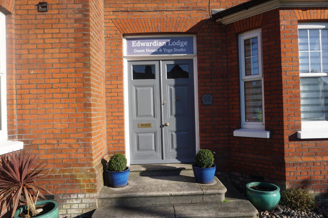 The Edwardian Lodge Guest House Salisbury Bagian luar foto