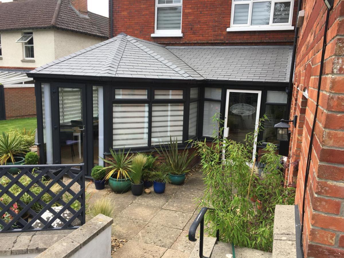 The Edwardian Lodge Guest House Salisbury Bagian luar foto