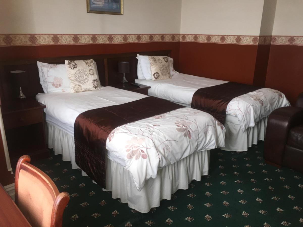 The Edwardian Lodge Guest House Salisbury Bagian luar foto